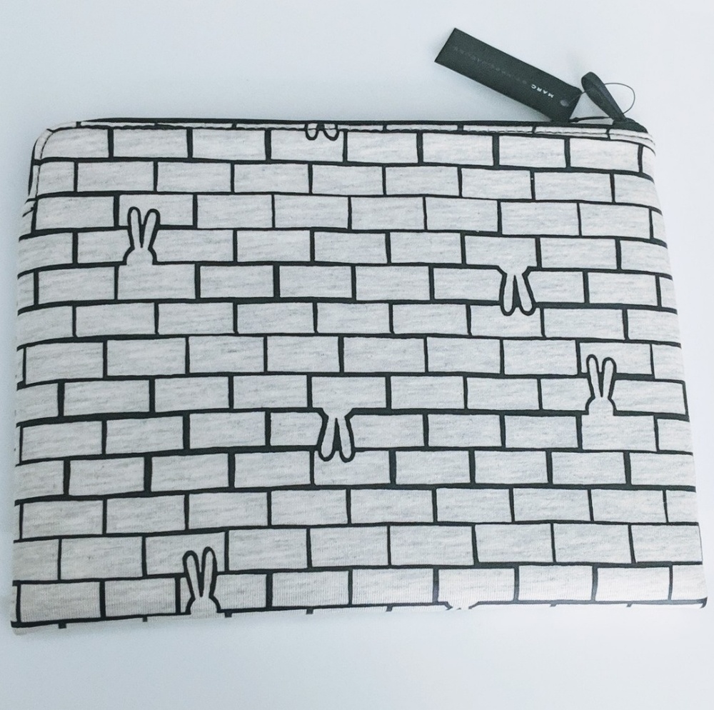 Marc Jacobs Bunny Ears Zip Pouch Bag - Picture 2 of 3